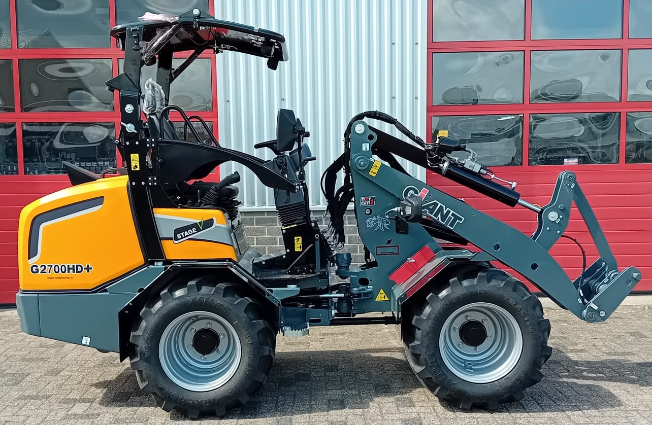 Verhuur machines Giant G2700HD